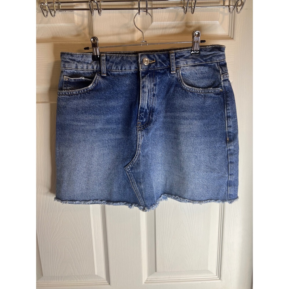 Zara Denim Collection Blue Mini Skirt Raw Hem Medium Wash Size Medium